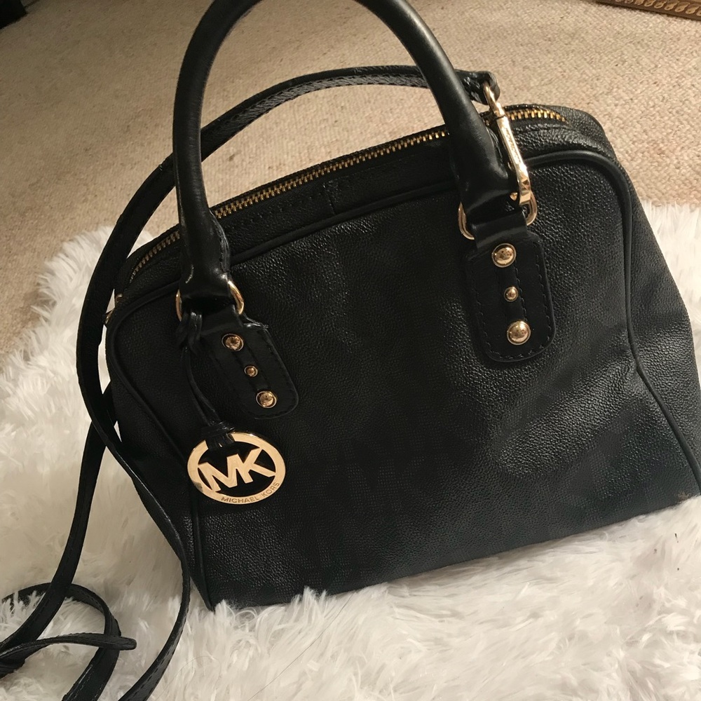 Mickel kors Black Crossbody